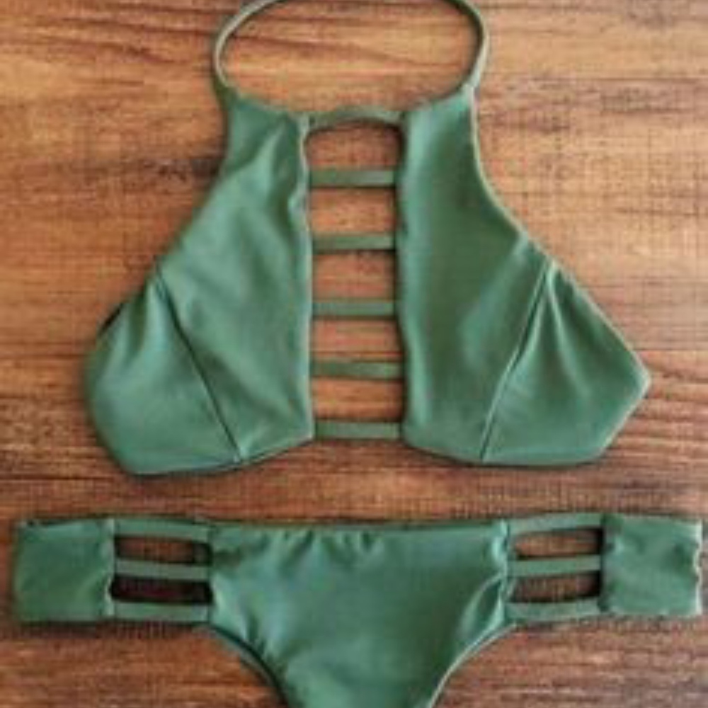 ZAFUL green bikini top